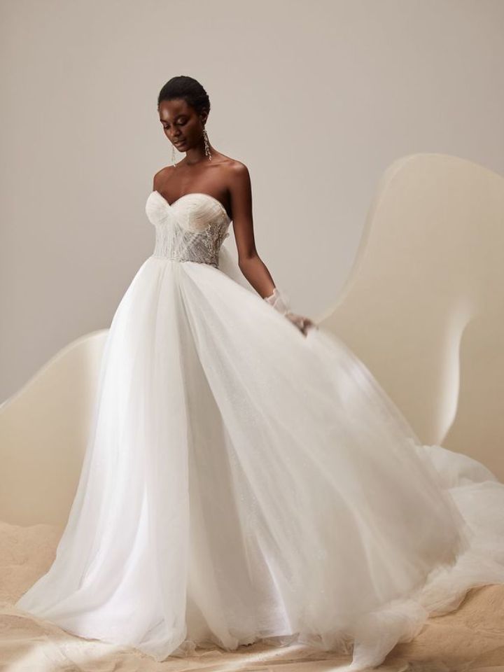 Milla Nova-ウエディングドレス