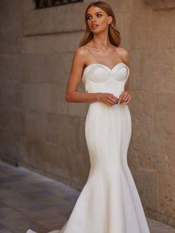 Milla Nova-ウエディングドレス